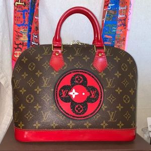 🗼SOLD🗼Custom Glitter VIVIENNE Patch Alma